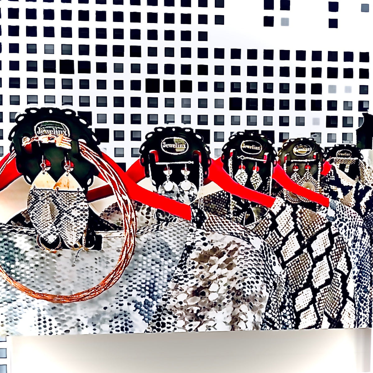How to Reset a Tangled Jewelry Collection in One Weekend